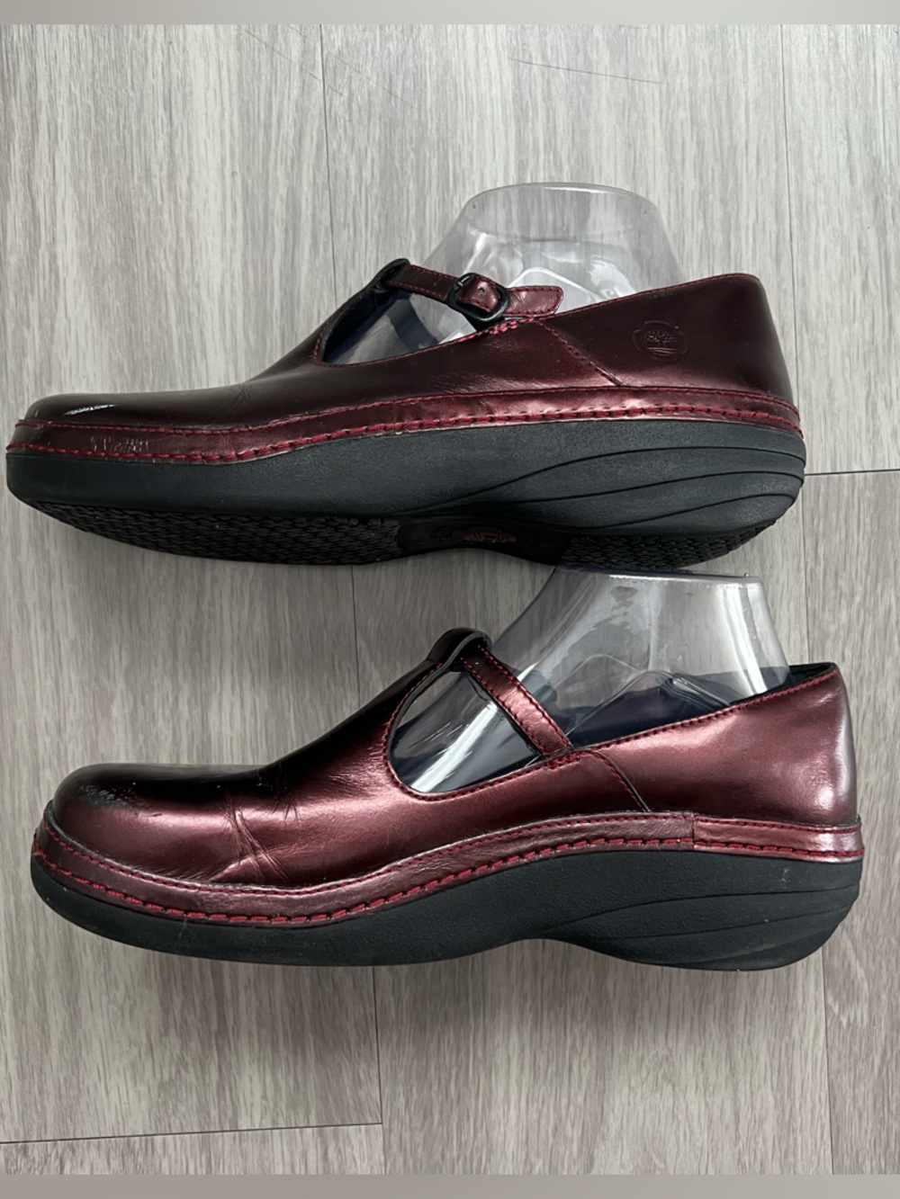Timberland Mary Jane Slip Resistant  Shoes Metallic Burgundy Leather Womens 9.5M